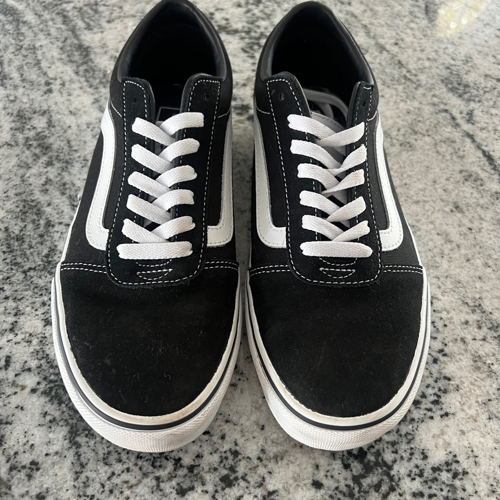 Classic Black and White Men's VANS Sneakers